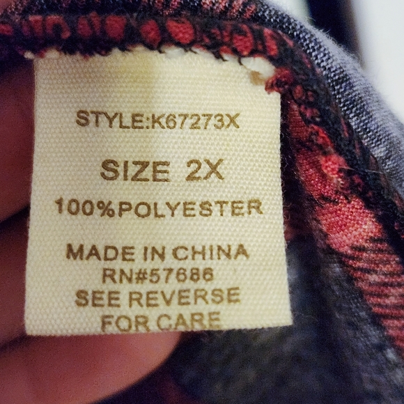 ME & U red and black plaid flannel button up. Size 2x. - Picture 6 of 7